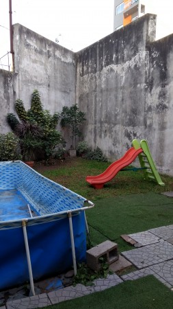 Permuta! Oportunidad! - Sobre Av a 2 Cuadras de Rivadavia - 300 m² Totales