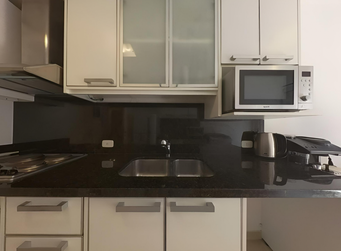 2 Amb de 70 m² AMOBLADO Piso 6 Balcon Terraza Agradable Vista a Jardines y Piscina Bayres Madero