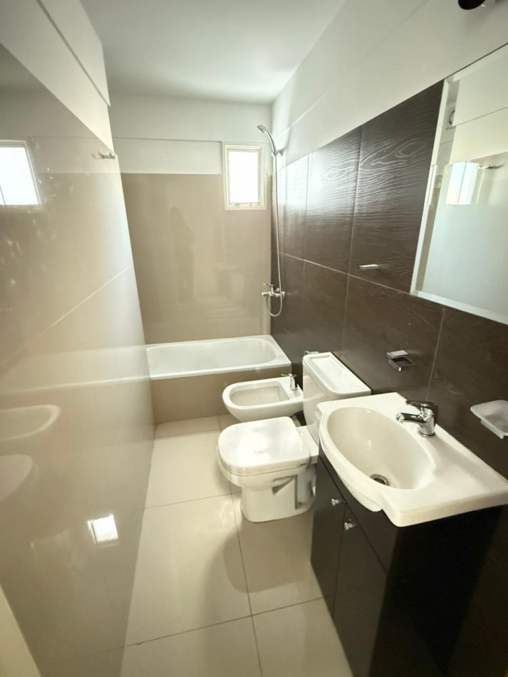 Impecable 3 Amb Contra Frente Balcon Terraza Parrilla 2 Baños Agradable Vista