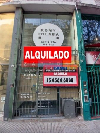 LOCAL DOBLE ALTURA EN ZONA COMERCIAL SUPERI Y MONROE